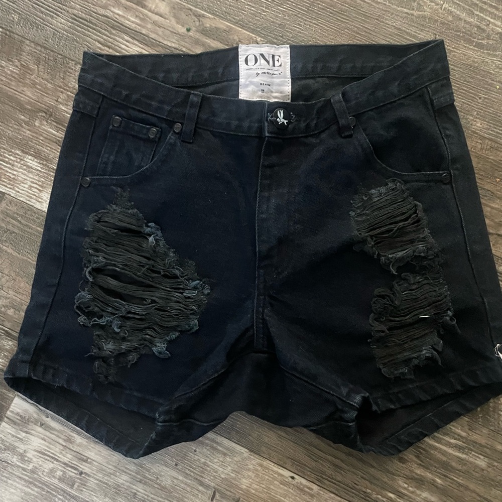 NWOT, One Teaspoon Blue Black Distressed Jean Shorts, Size 26